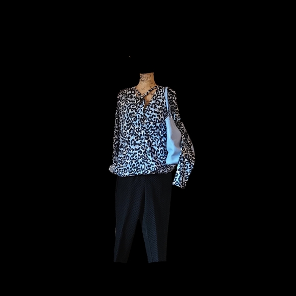 COPY - Michael Michael Kors Animal Print Blouse L… - Picture 2 of 7
